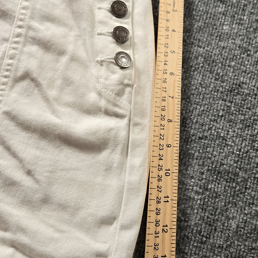 Cupcakes and Cashmere Carisma White Short Overalls Size 2‎